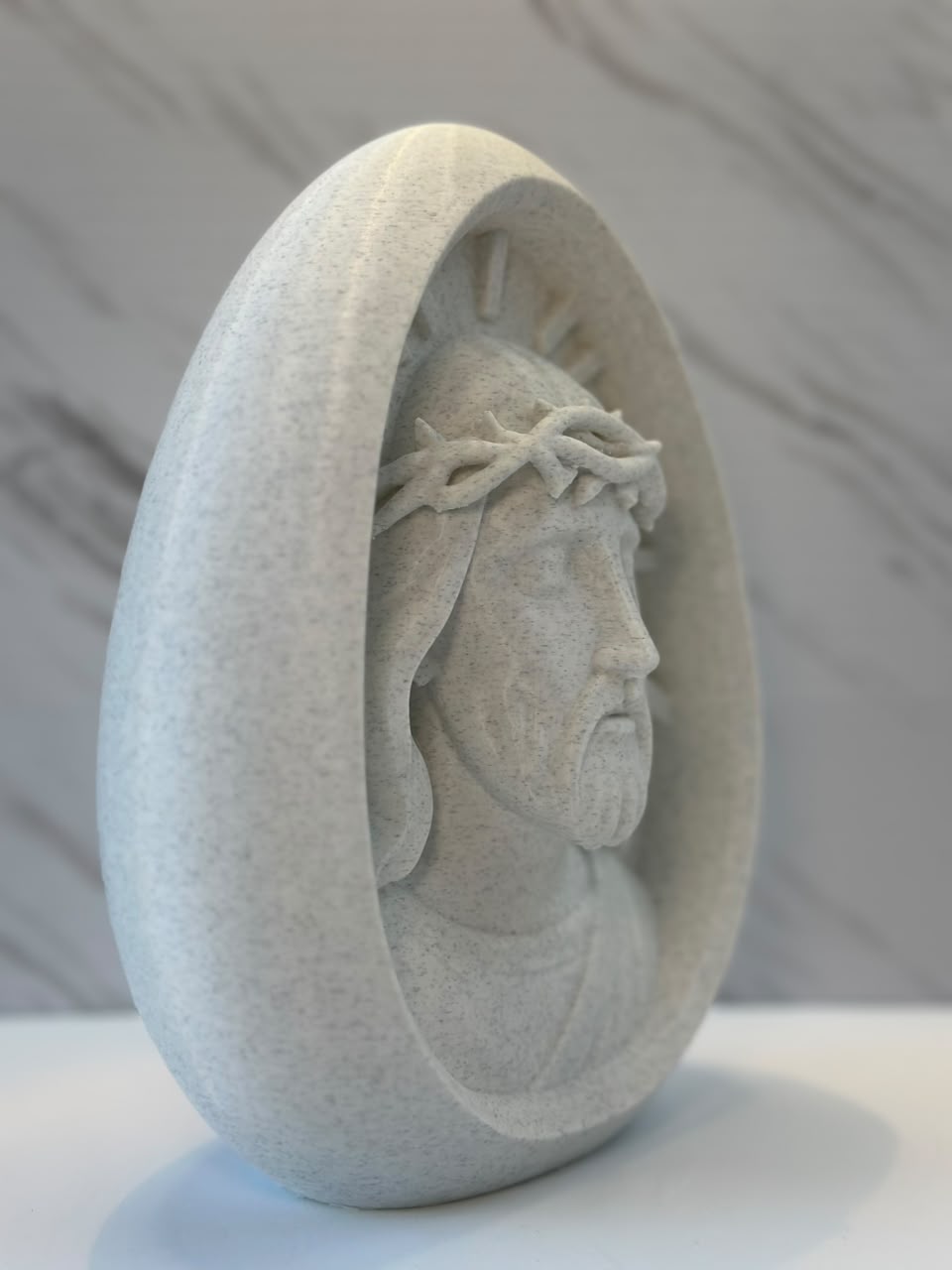 Escultura Oval de Jesus - Imagem 3