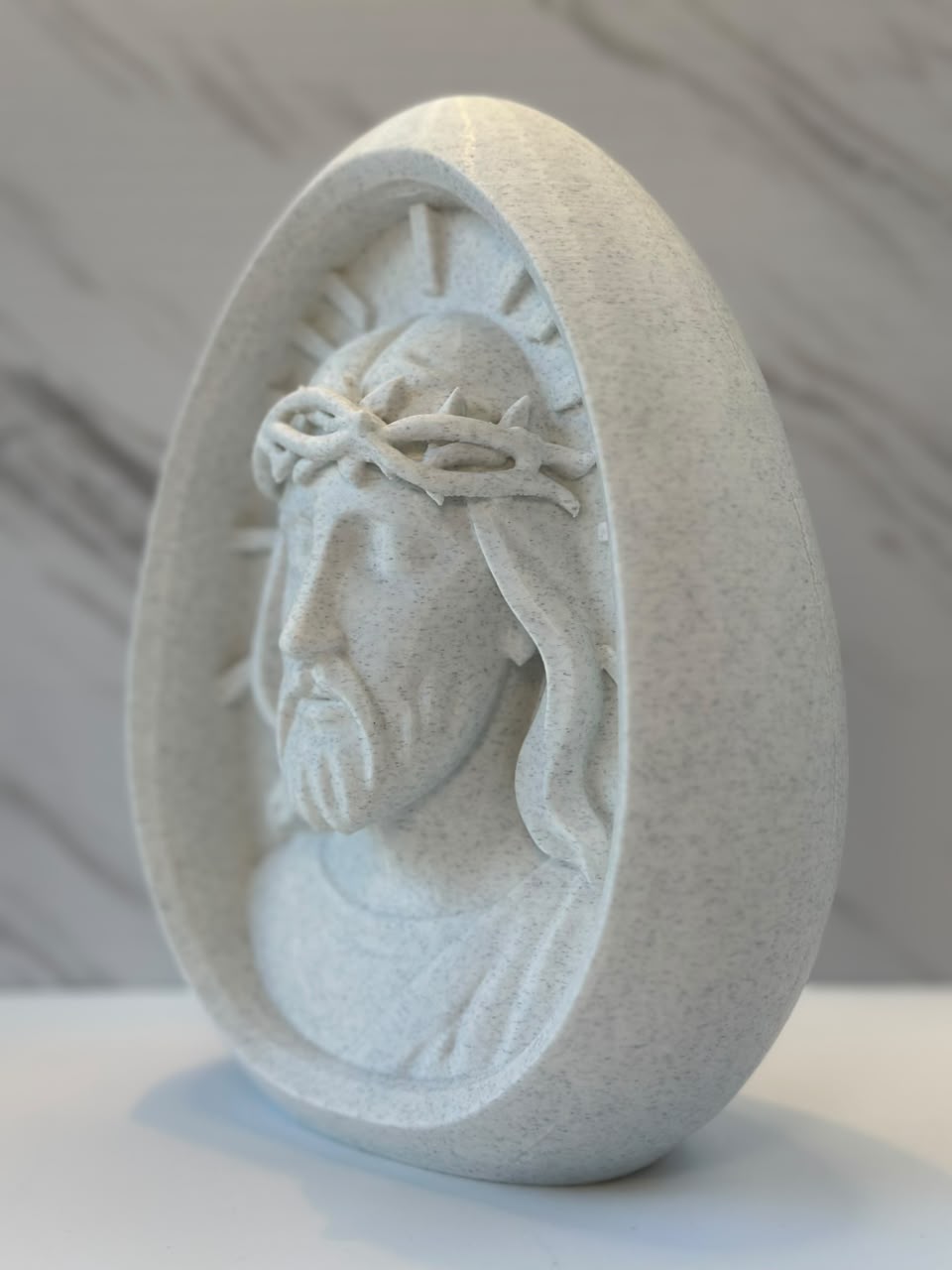 Escultura Oval de Jesus - Imagem 2