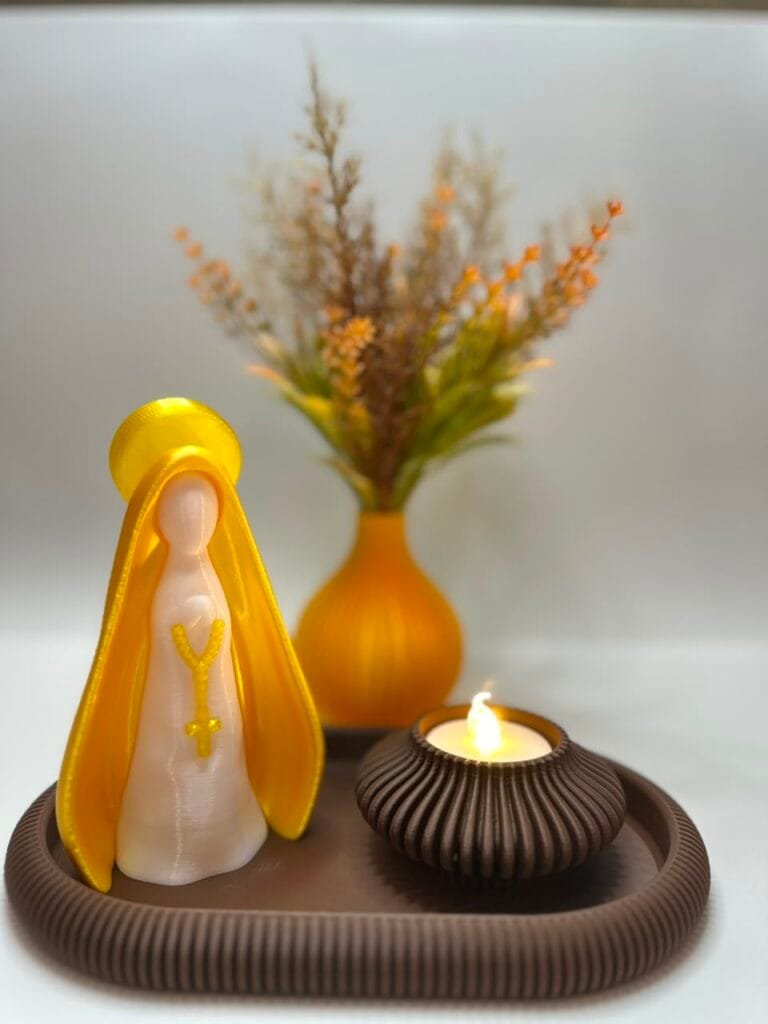 Nossa Senhora Resplendor Dourado e Marron